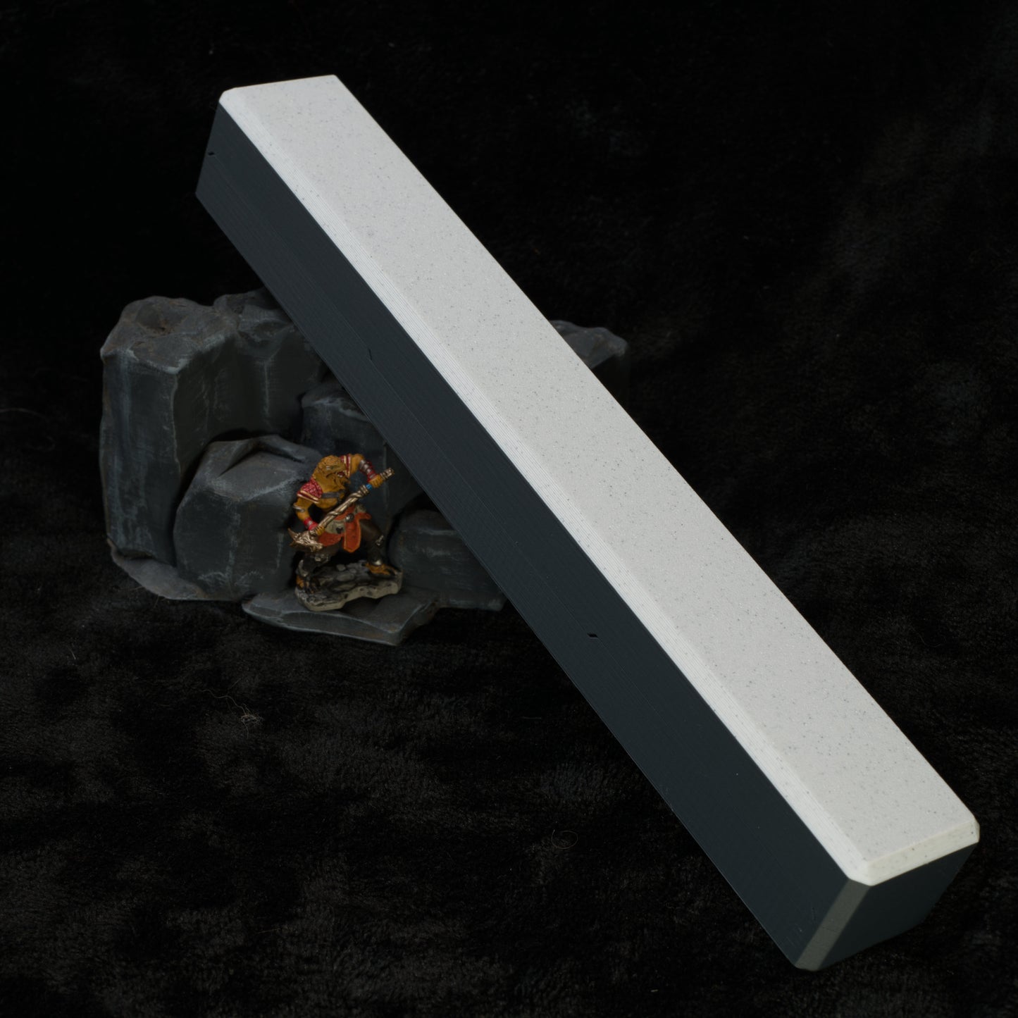 Marble Woven Dice Vault